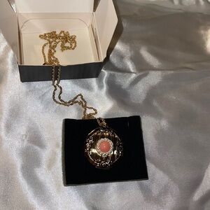 Avon (1992) 32” long Special Memories Locket Goldtone/ Rose